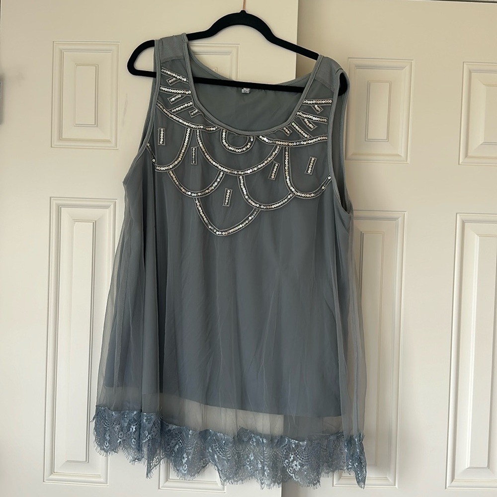 Ladies top, dressy